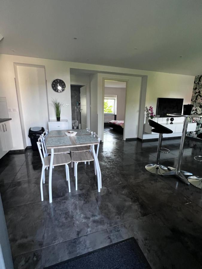 Superbe Appartement Danjoutin Exteriör bild