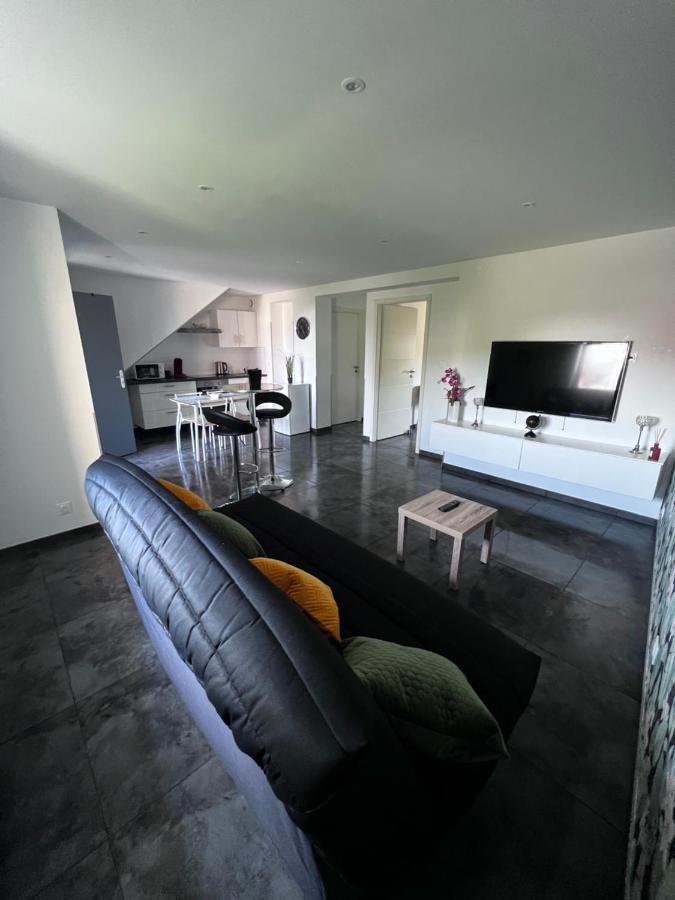 Superbe Appartement Danjoutin Exteriör bild