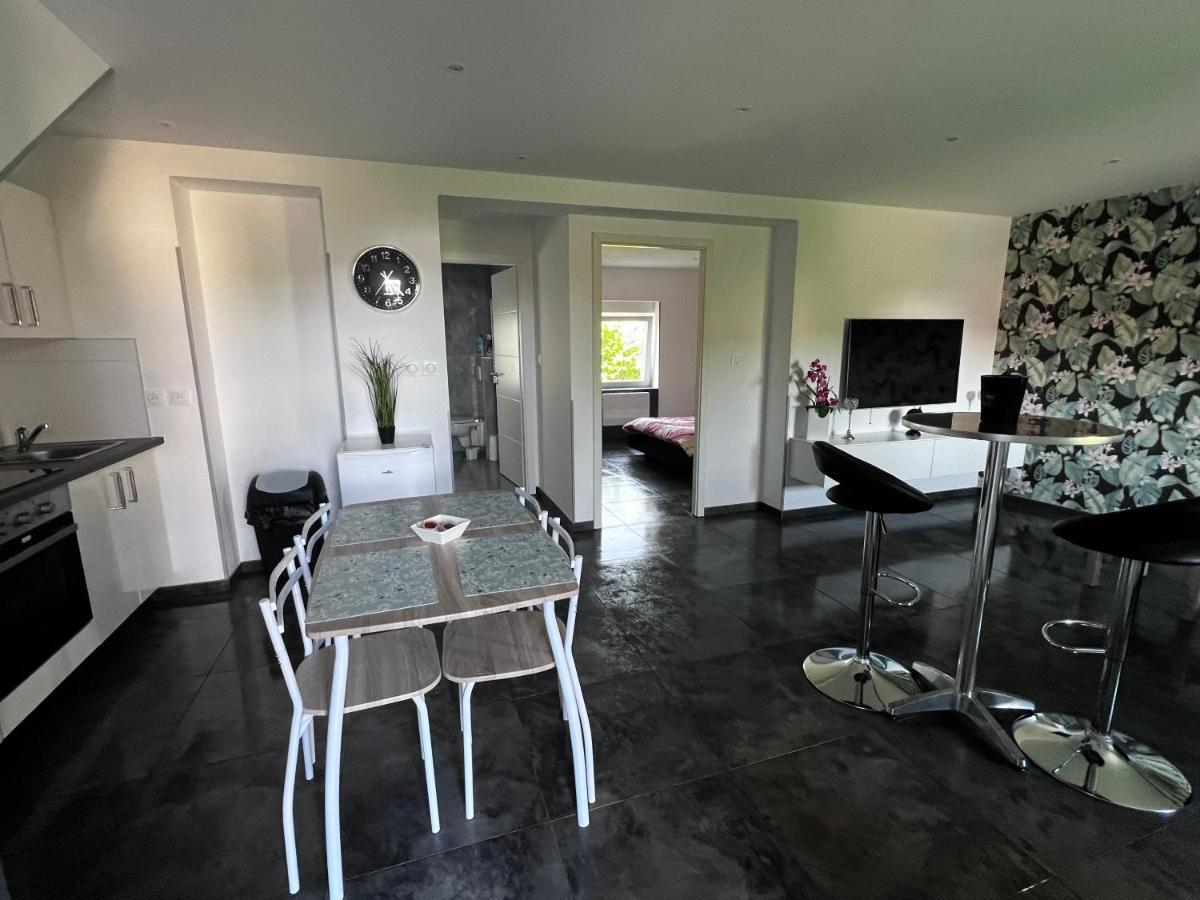 Superbe Appartement Danjoutin Exteriör bild